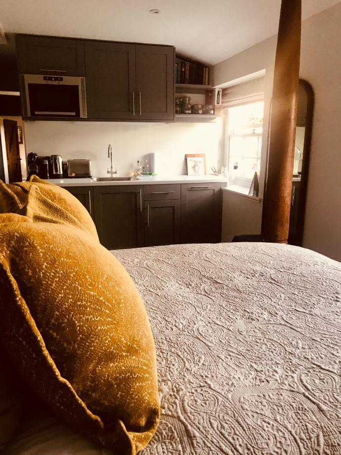 The Old Post Office Studio Apartment In A Beautiful Cotswold Village Cirencester Zewnętrze zdjęcie
