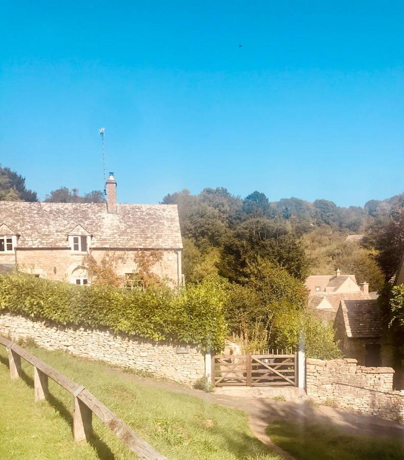 The Old Post Office Studio Apartment In A Beautiful Cotswold Village Cirencester Zewnętrze zdjęcie