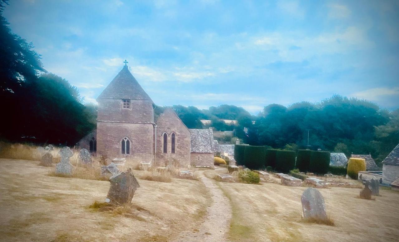 The Old Post Office Studio Apartment In A Beautiful Cotswold Village Cirencester Zewnętrze zdjęcie